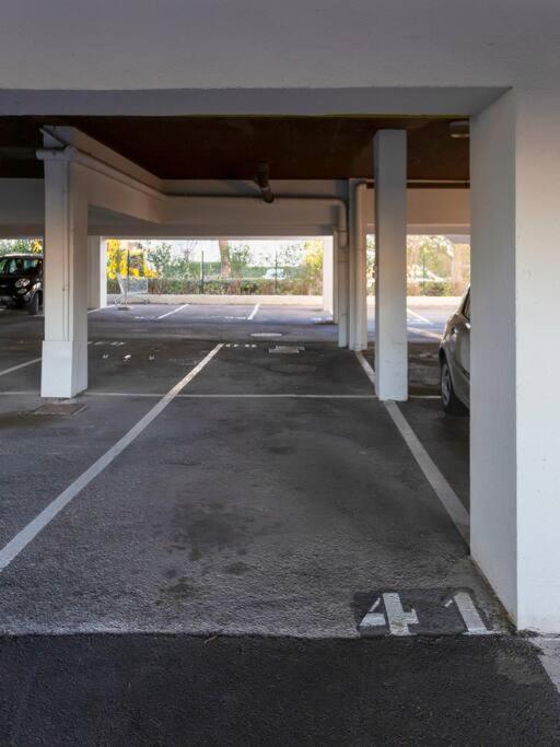 Chez Sebastien - Paisible Au Bord D'un Avec Parking Appartamento