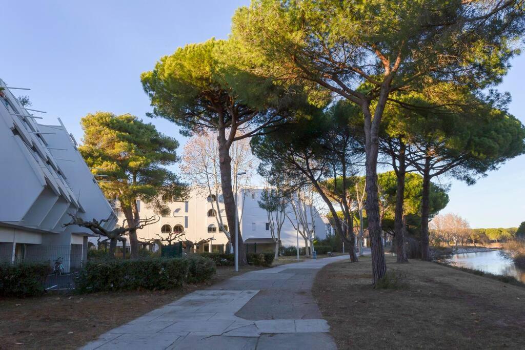 Chez Sebastien - Paisible Au Bord D'un Avec Parking *